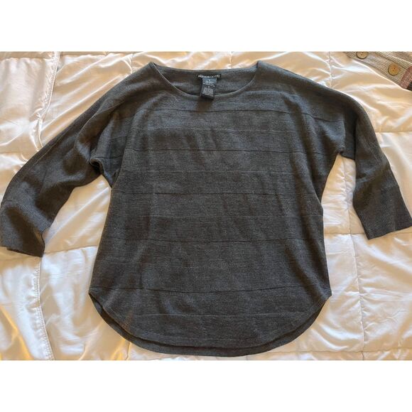 Design History Charcoal Gray 3/4 Sleeve Sweater Top - Women's Medium - Picture 1 of 3